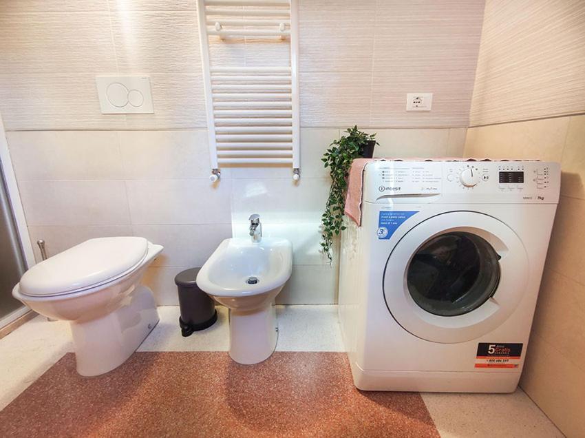 Casa Chiara in centro con corte privata San Benedetto del Tronto Esterno foto