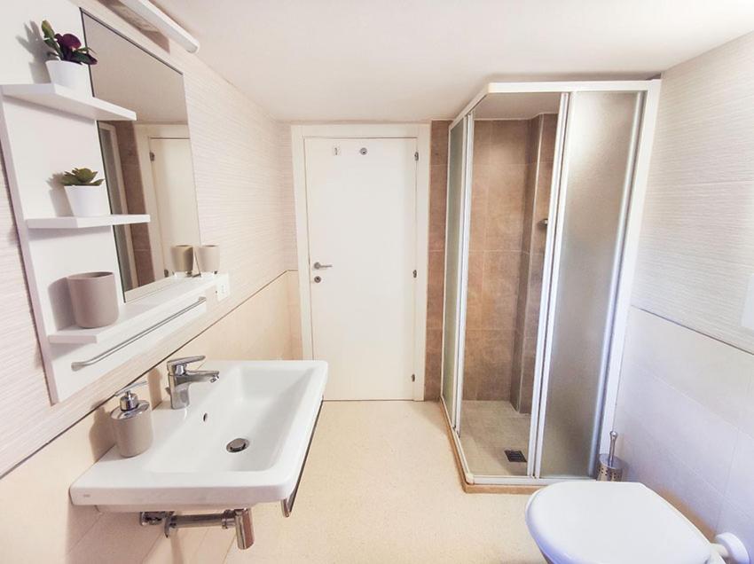 Casa Chiara in centro con corte privata San Benedetto del Tronto Esterno foto